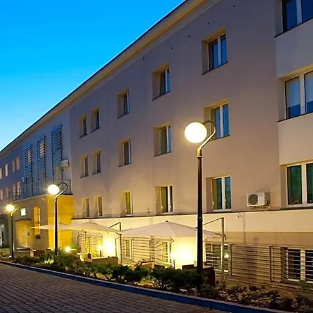 Hotel Brojan 3*
