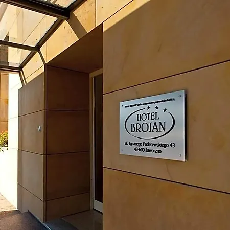 Brojan Hotel 3*