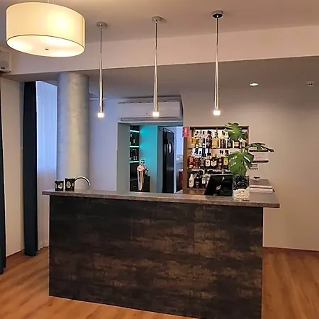 Brojan Hotel 3*