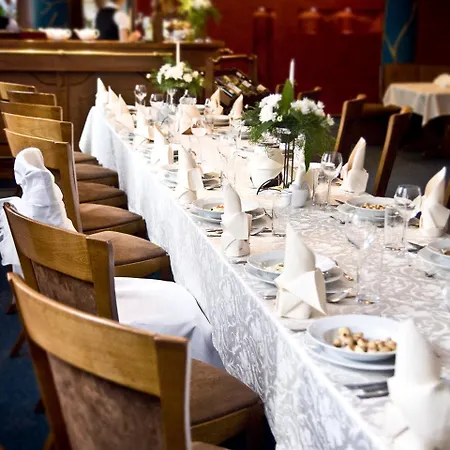 Brojan מלון יאבורזנו